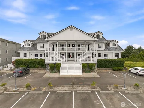 855 Ocean Shores Boulevard NW #101