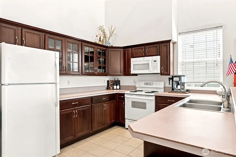 855 Ocean Shores Boulevard NW #101 Ocean Shores, WA 98569