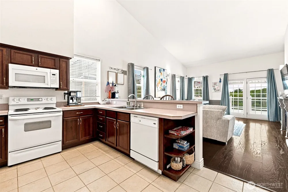 855 Ocean Shores Boulevard NW #101 Ocean Shores, WA 98569