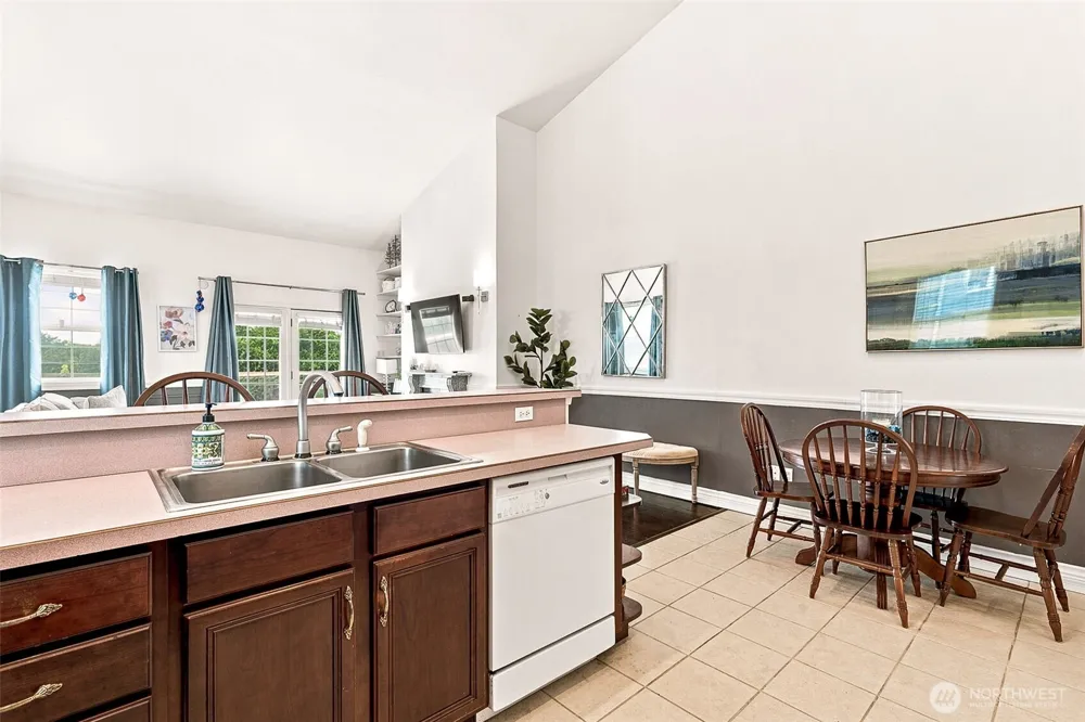855 Ocean Shores Boulevard NW #101 Ocean Shores, WA 98569