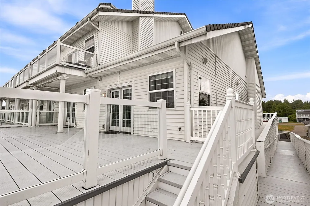 855 Ocean Shores Boulevard NW #101 Ocean Shores, WA 98569