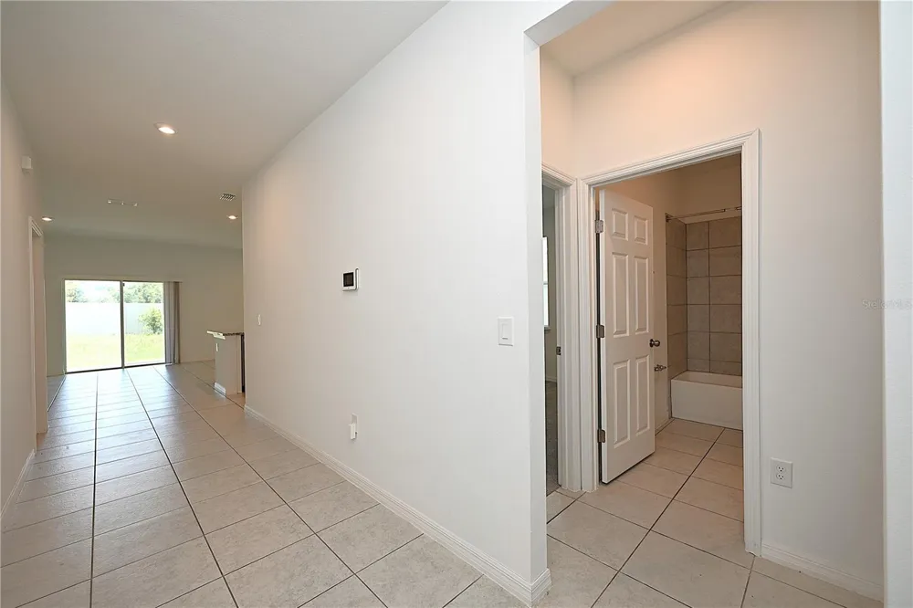 685 CROWN ROSE DRIVE Eagle Lake, FL 33839