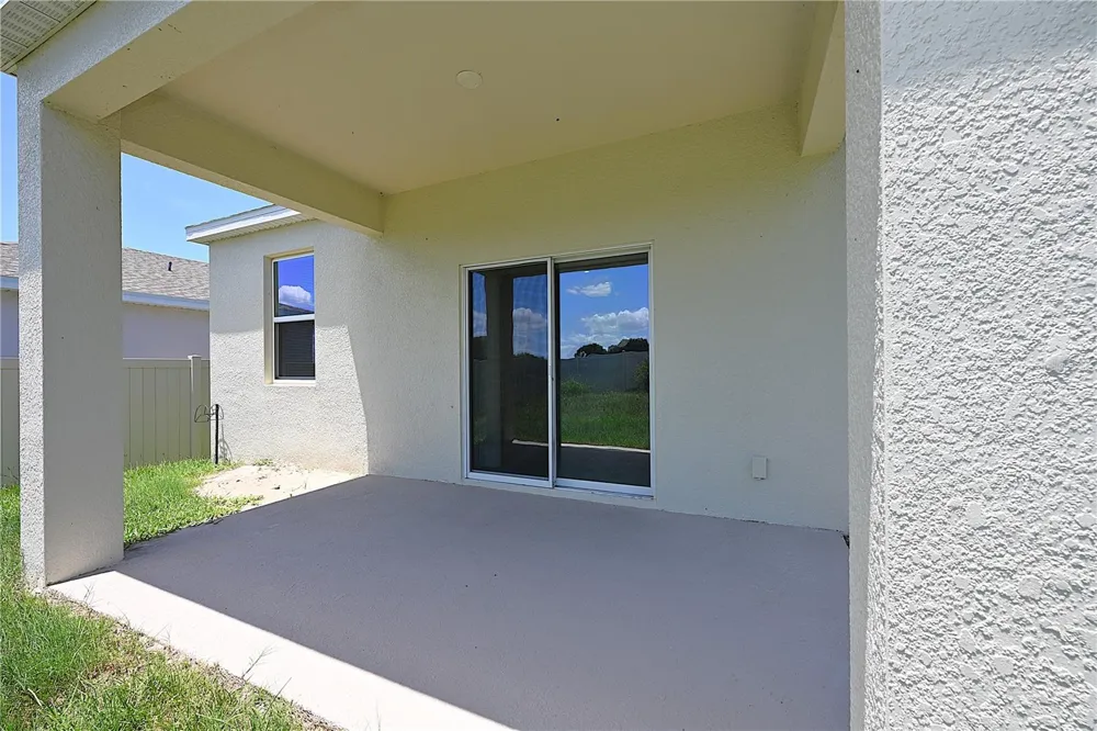 685 CROWN ROSE DRIVE Eagle Lake, FL 33839