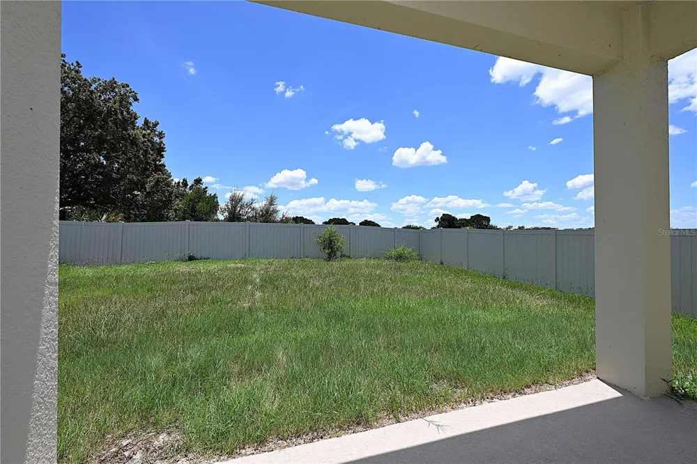 685 CROWN ROSE DRIVE Eagle Lake, FL 33839