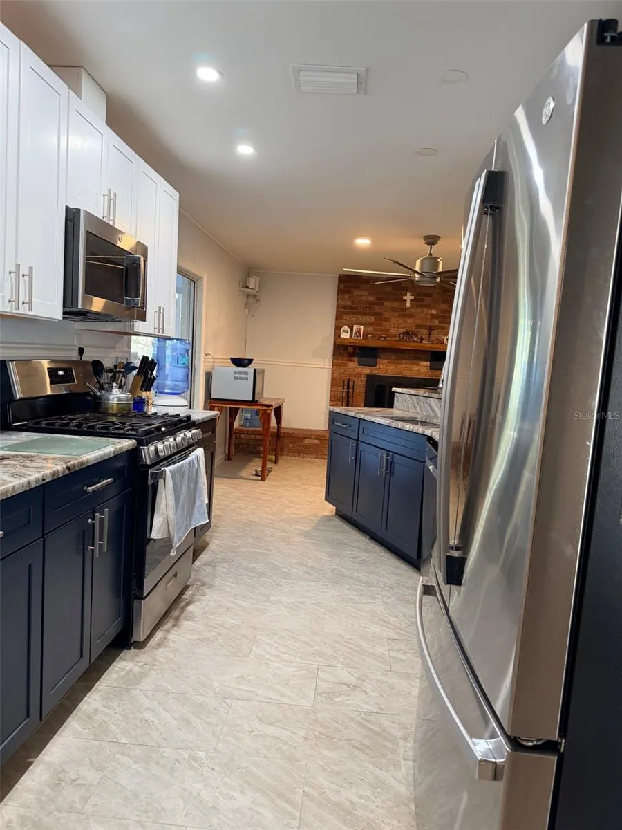 12 PALM DRIVE Yankeetown, FL 34498