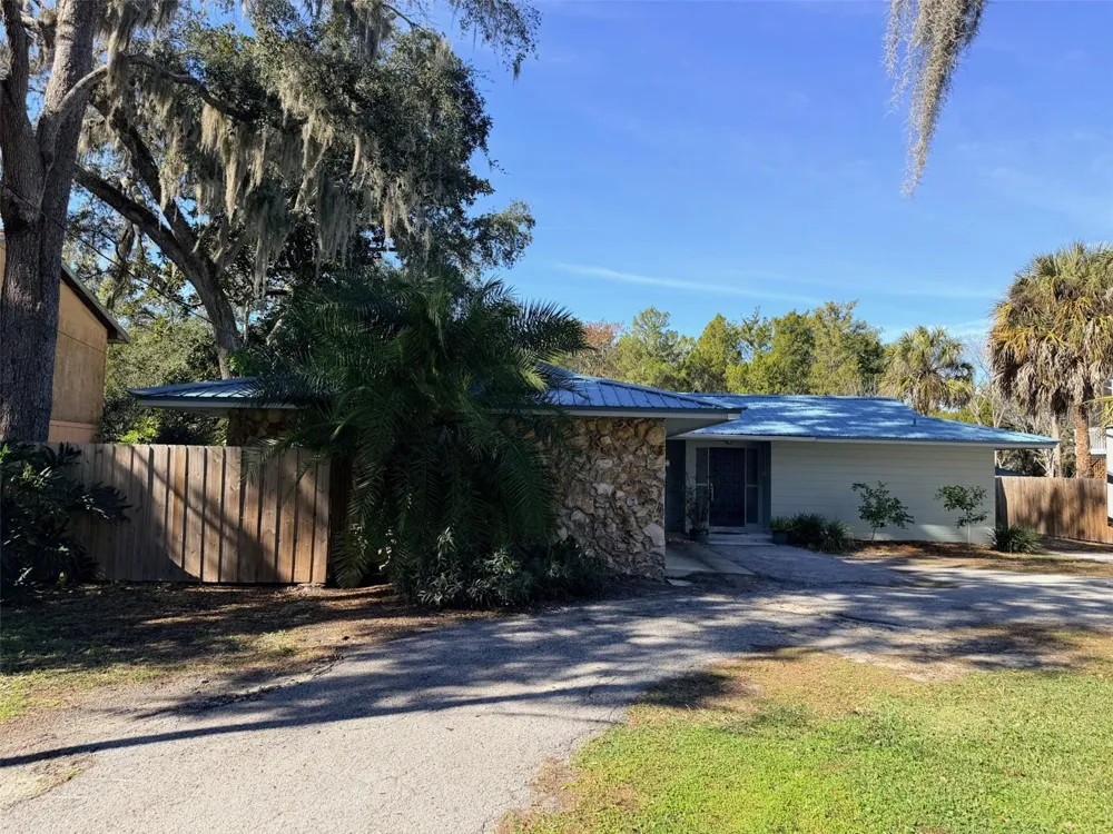 12 PALM DRIVE Yankeetown, FL 34498
