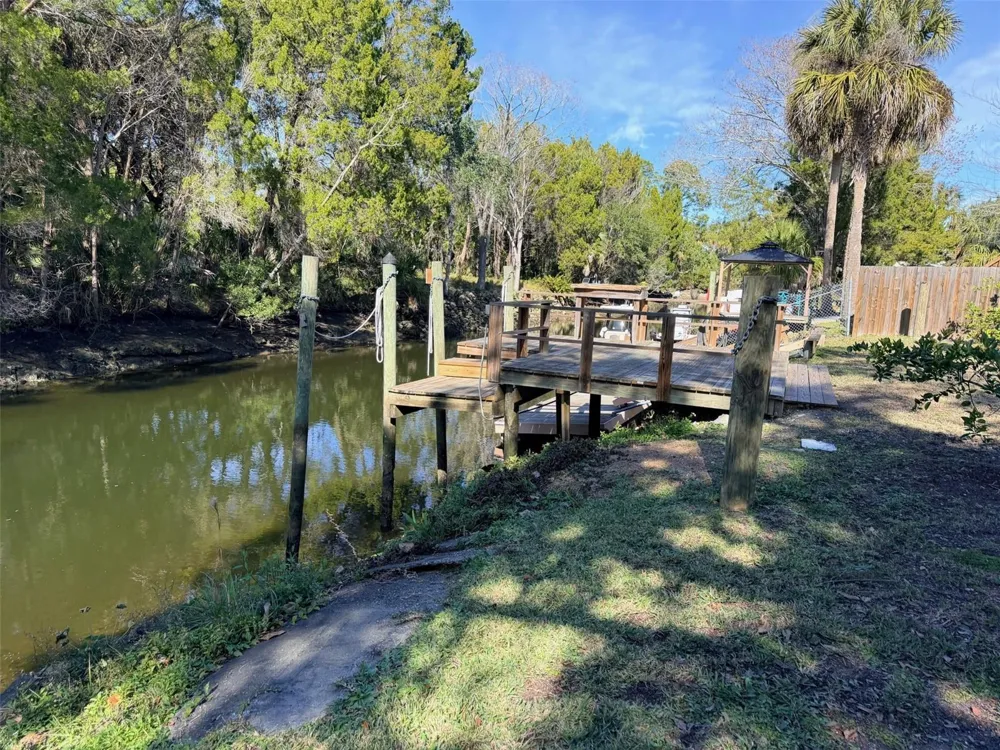 12 PALM DRIVE Yankeetown, FL 34498