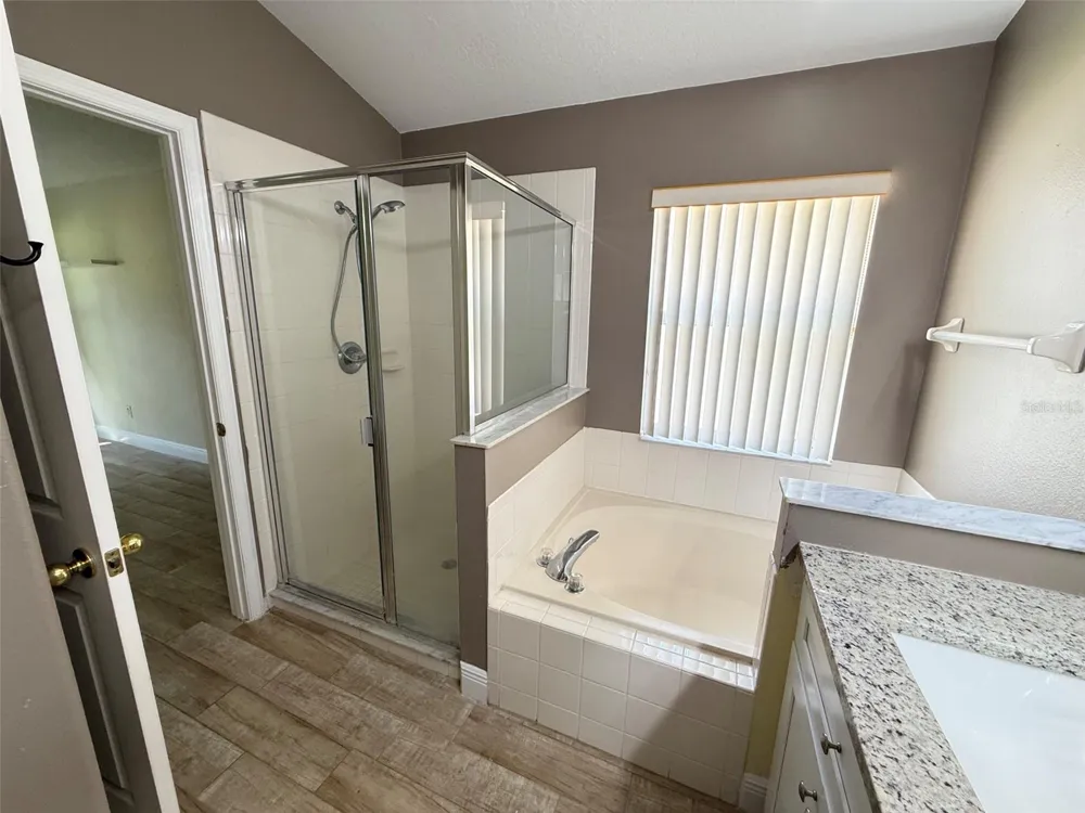 1221 SINGLETON CIRCLE Groveland, FL 34736