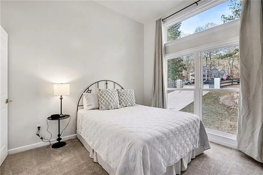 241 Nacoochee Drive Woodstock, GA 30188