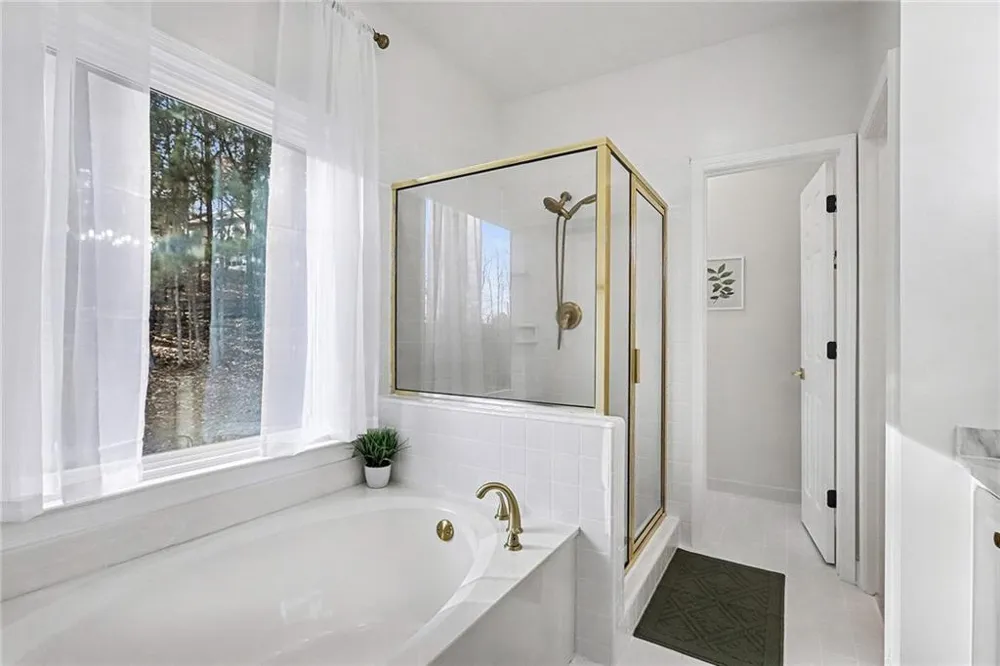 241 Nacoochee Drive Woodstock, GA 30188