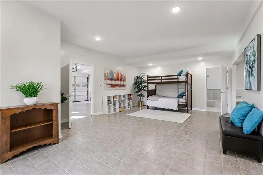 241 Nacoochee Drive Woodstock, GA 30188
