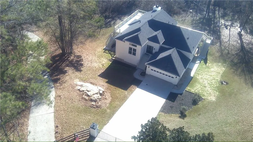 241 Nacoochee Drive Woodstock, GA 30188