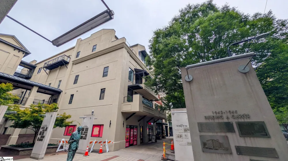 233 Main Street #Unit 305 Greenville, SC 29601