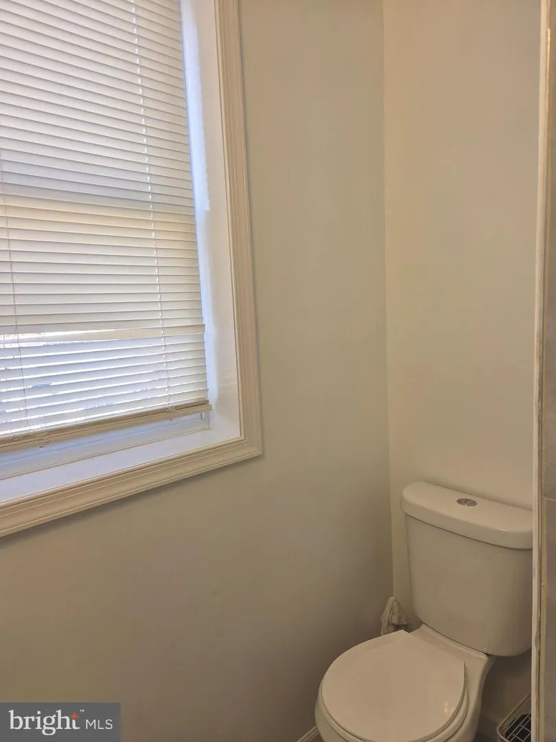 5841 OXFORD AVENUE Philadelphia, PA 19149