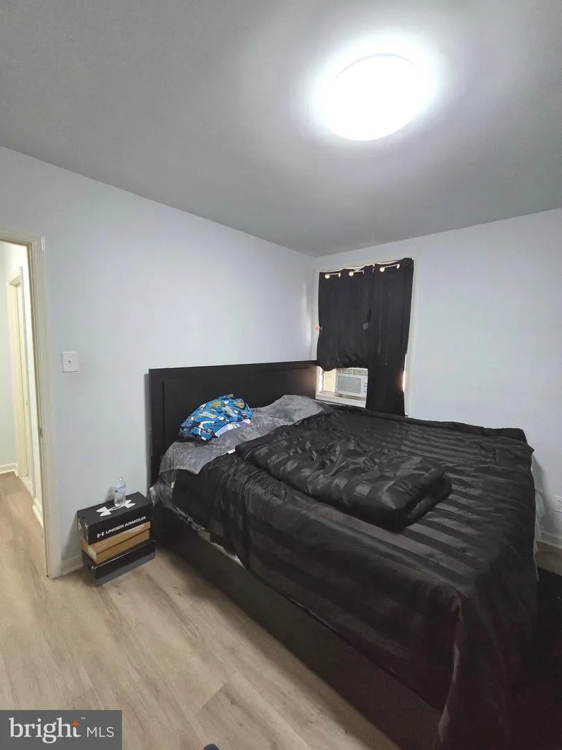 5841 OXFORD AVENUE Philadelphia, PA 19149