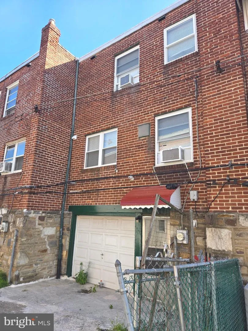 5841 OXFORD AVENUE Philadelphia, PA 19149