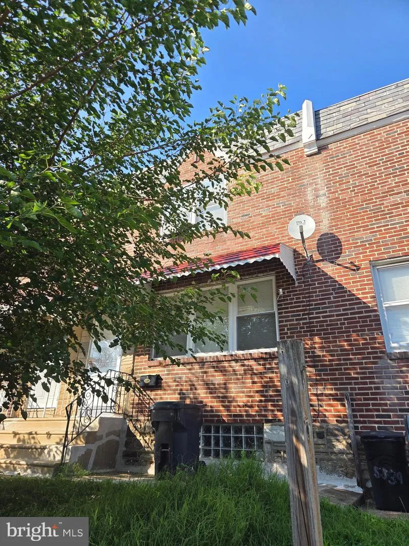 5841 OXFORD AVENUE Philadelphia, PA 19149