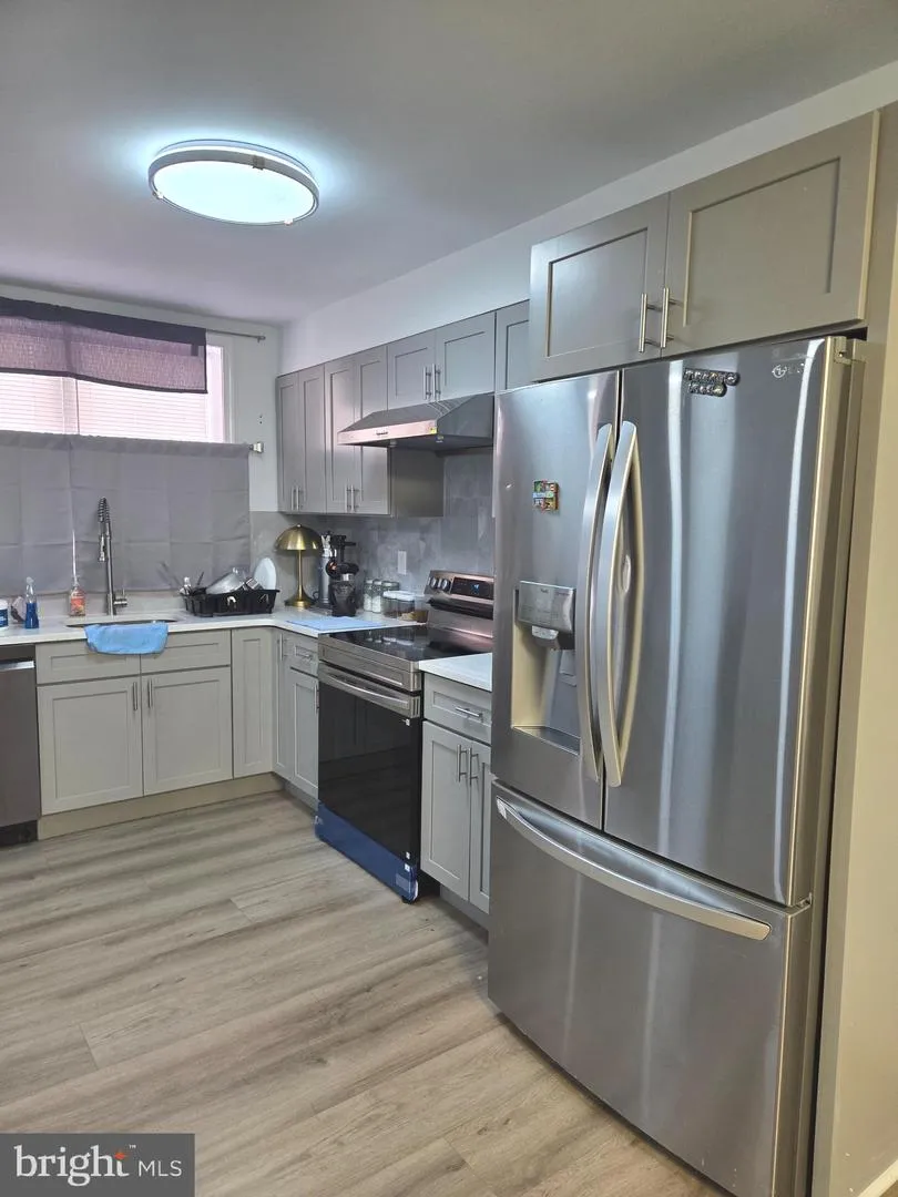 5841 OXFORD AVENUE Philadelphia, PA 19149