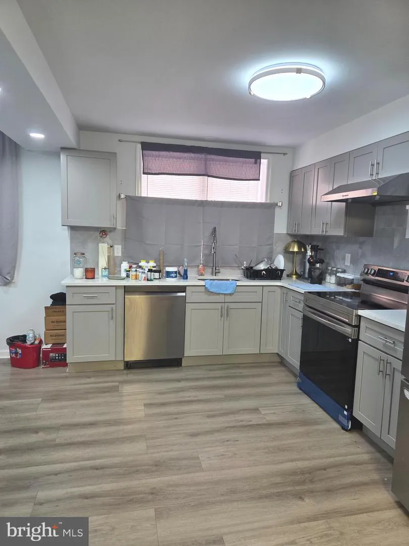 5841 OXFORD AVENUE Philadelphia, PA 19149