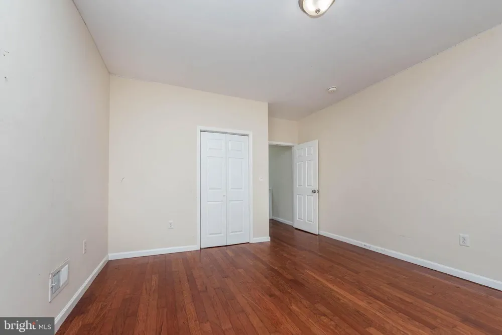 2316 E MADISON STREET Baltimore, MD 21205