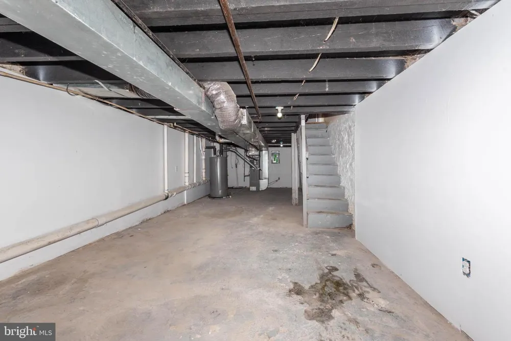 2316 E MADISON STREET Baltimore, MD 21205