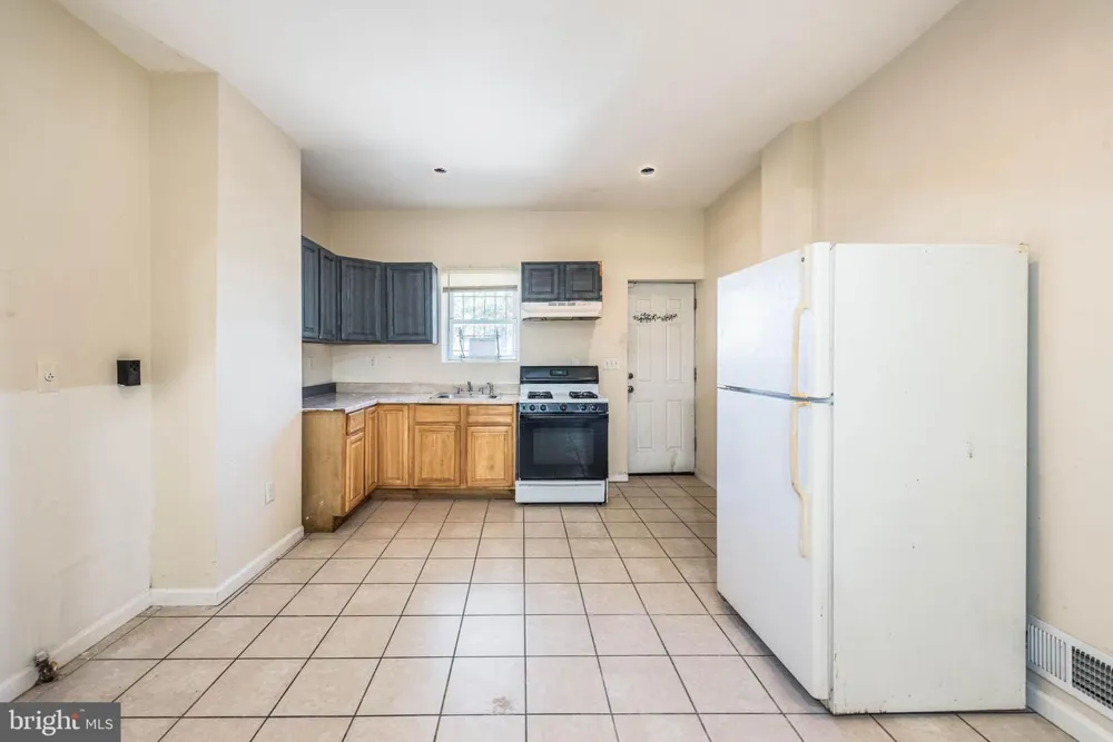 2316 E MADISON STREET Baltimore, MD 21205