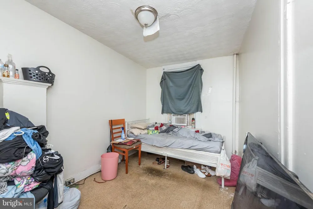 2513 W LOMBARD STREET Baltimore, MD 21223