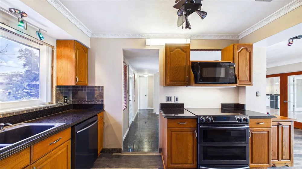 10310 110TH WAY Seminole, FL 33778