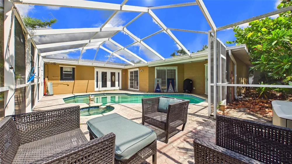 10310 110TH WAY Seminole, FL 33778