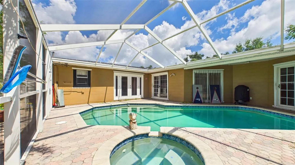 10310 110TH WAY Seminole, FL 33778