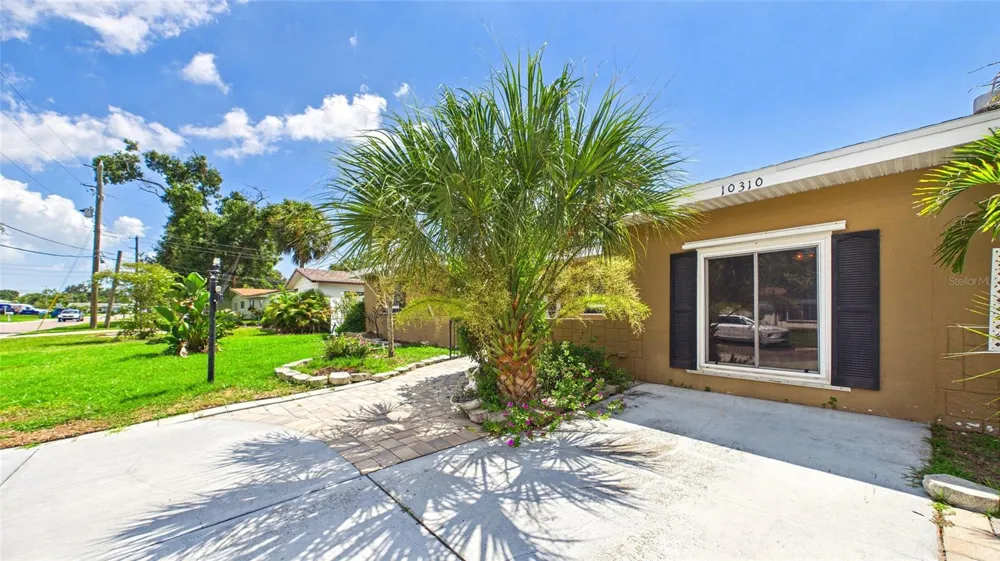 10310 110TH WAY Seminole, FL 33778