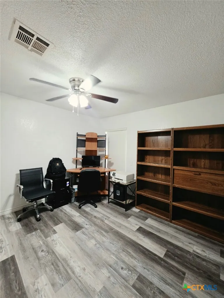 204 26th Street Gatesville, TX 76528