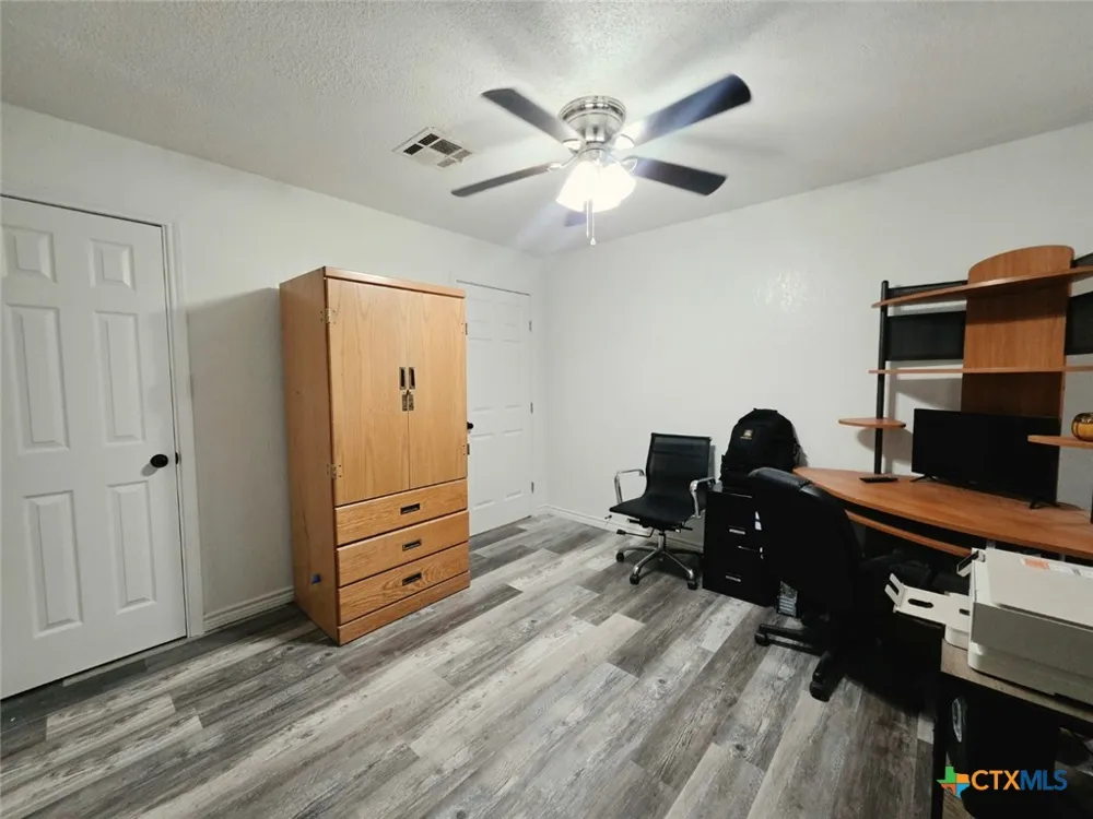 204 26th Street Gatesville, TX 76528