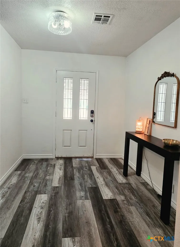 204 26th Street Gatesville, TX 76528