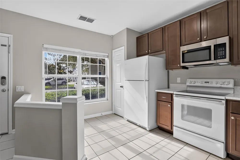 866 VINELAND PLACE Lake Mary, FL 32746