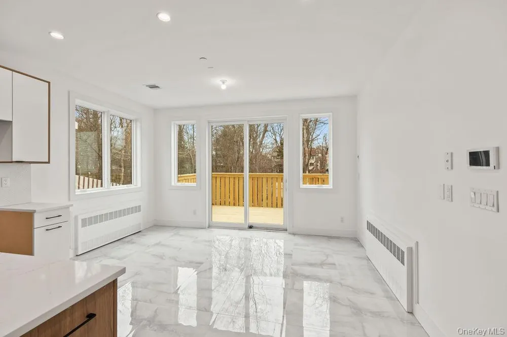105 Cole Avenue #213 Spring Valley, NY 10977