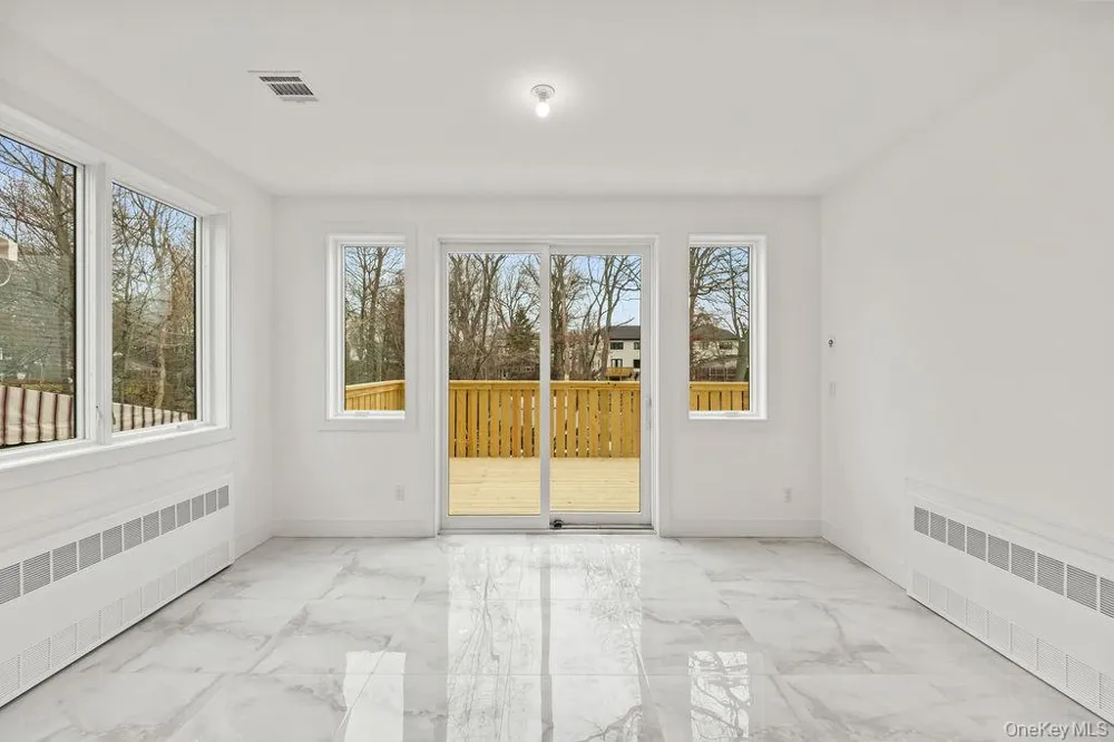 105 Cole Avenue #213 Spring Valley, NY 10977