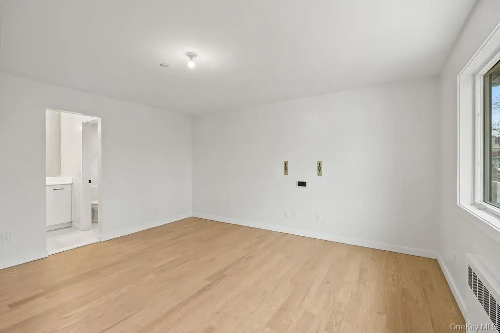 105 Cole Avenue #213 Spring Valley, NY 10977