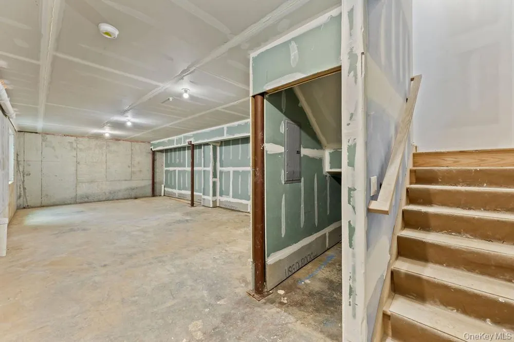 105 Cole Avenue #213 Spring Valley, NY 10977