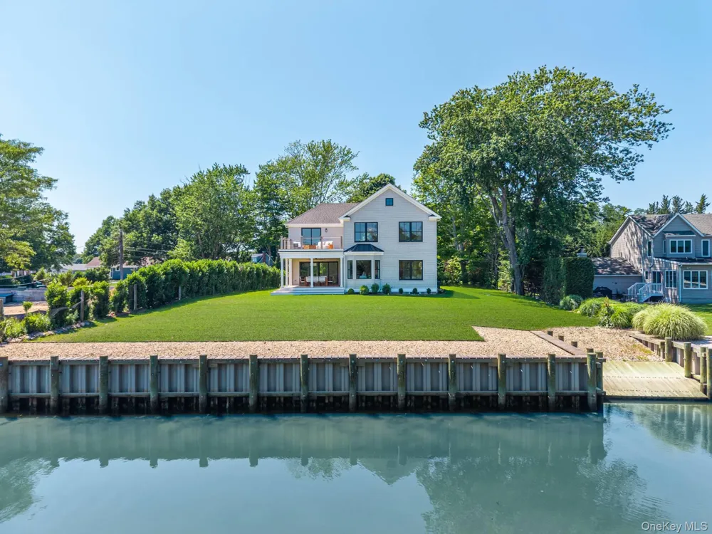 195 Williamsburg Drive Southold, NY 11971