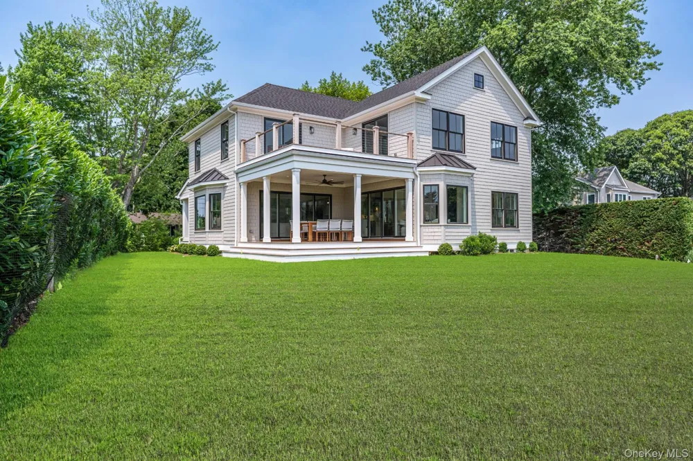 195 Williamsburg Drive Southold, NY 11971