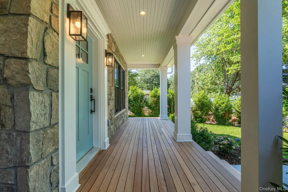 195 Williamsburg Drive Southold, NY 11971
