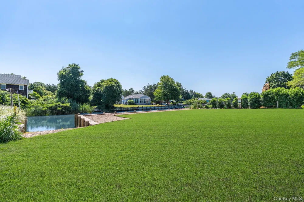 195 Williamsburg Drive Southold, NY 11971