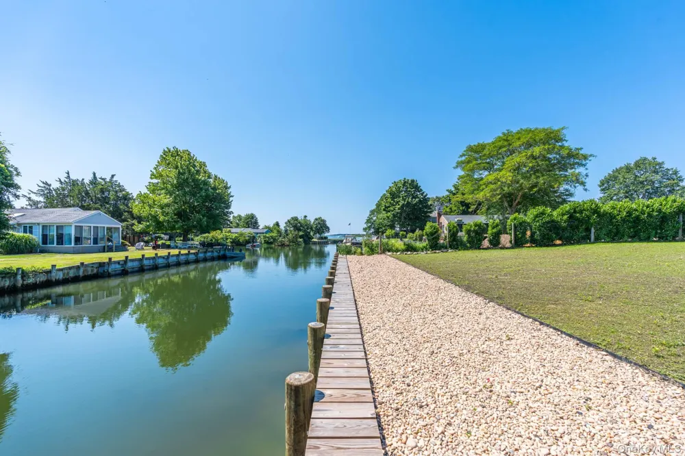 195 Williamsburg Drive Southold, NY 11971