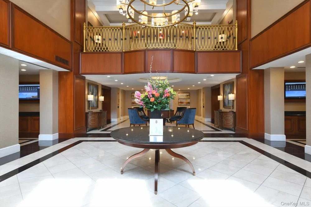 3000 Royal Court #3107 North Hills, NY 11040