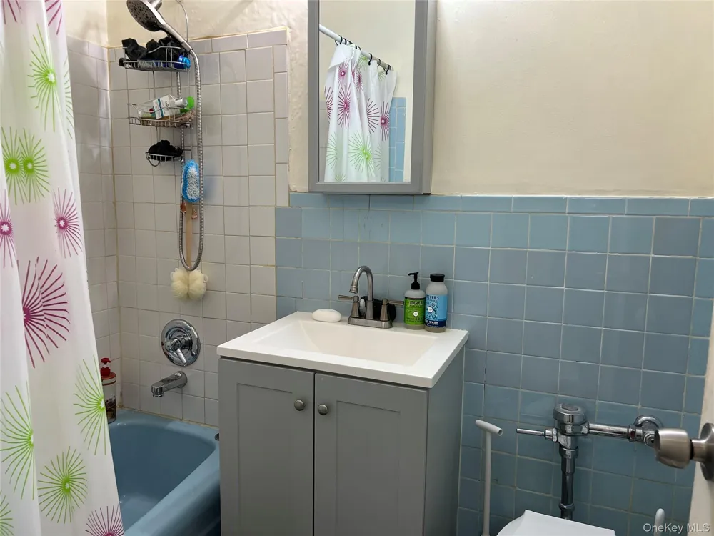 149-30 88th Street #2E Howard Beach, NY 11414