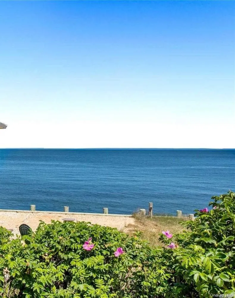 55915 County Road 48 Greenport, NY 11944