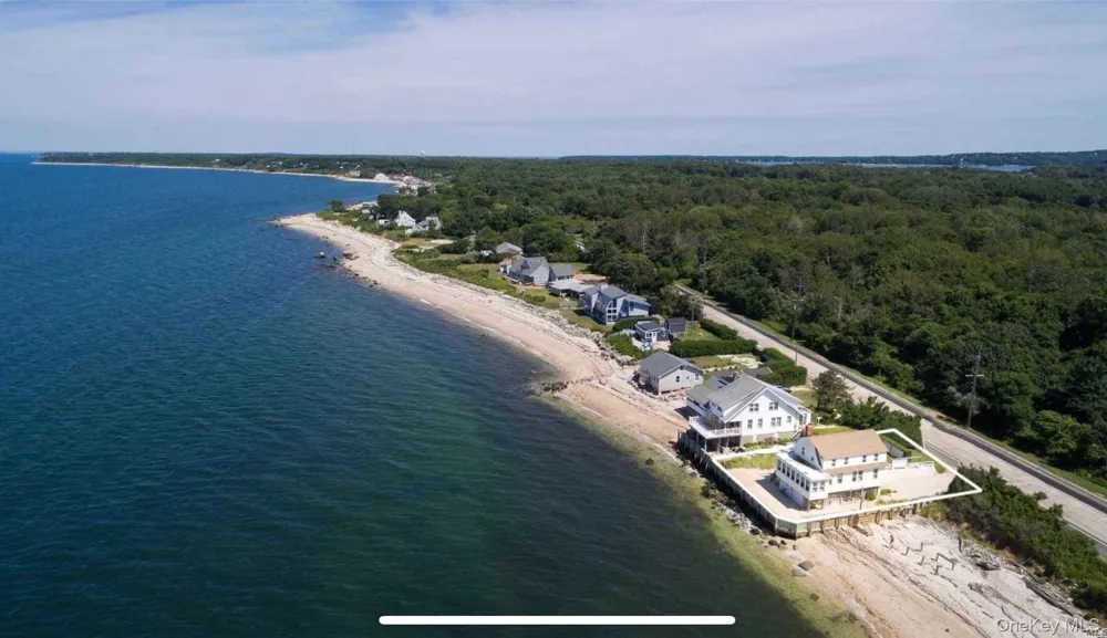 55915 County Road 48 Greenport, NY 11944
