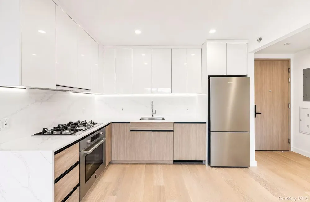 144-49 northern blvd #213 Flushing, NY 11354