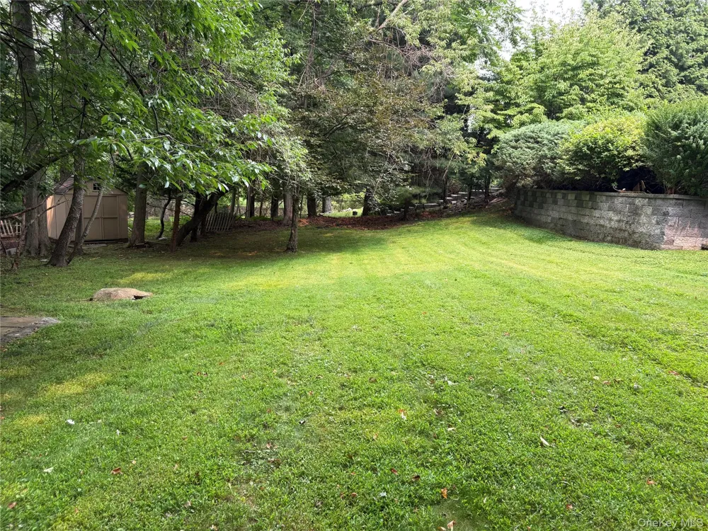 12 Warnke Lane Scarsdale, NY 10583